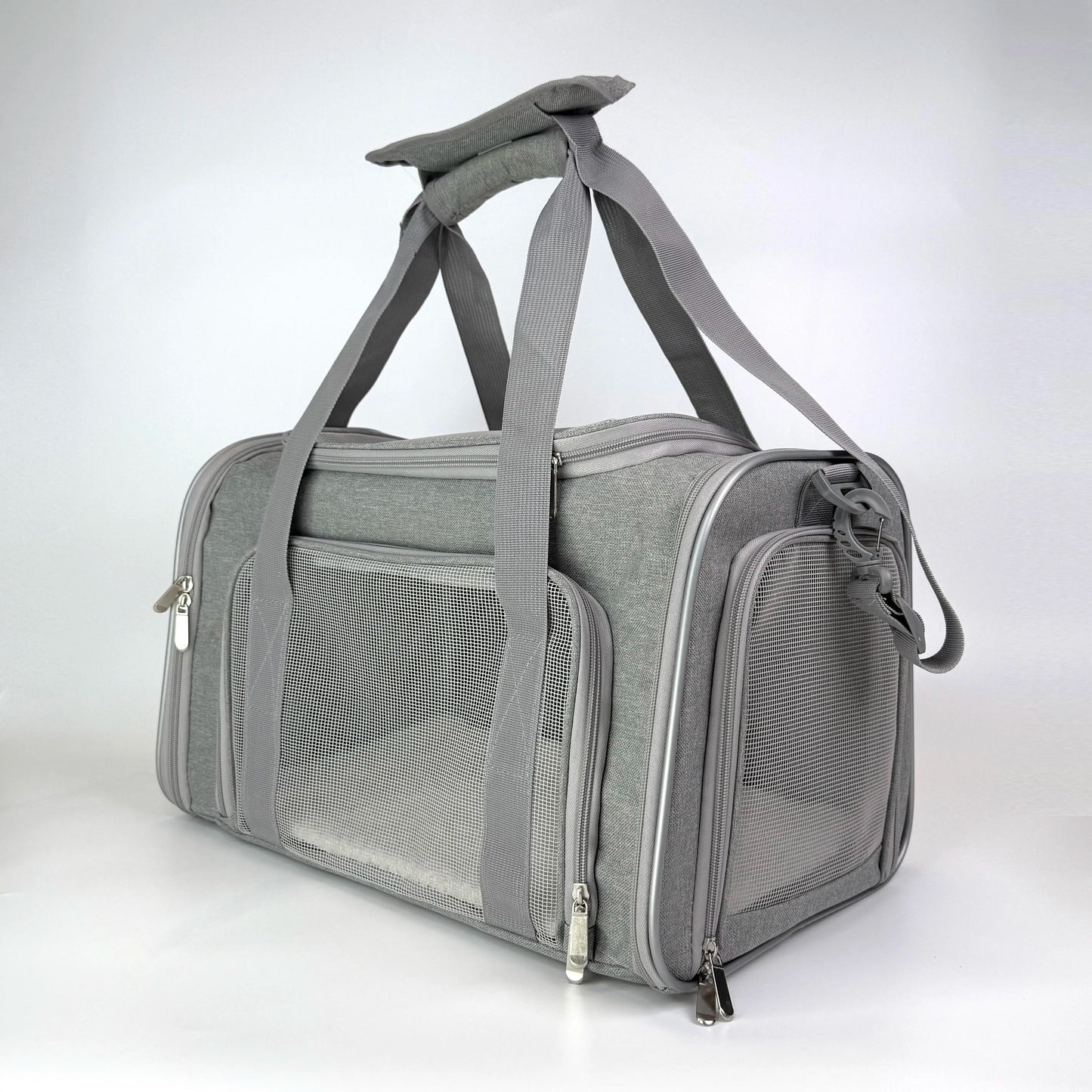 Ultimate Portable Pet Carrier Bag for Large Cats & Small Dogs - Airline-Approved, Breathable Mesh, Foldable Design for Travel & Outdoor Adventures